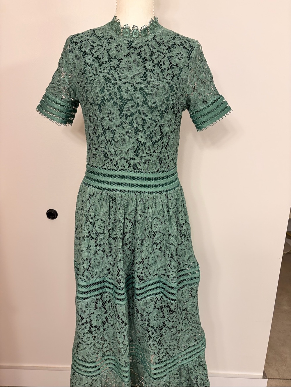 Aly Daly Elegant Green Lace Maxi Dress